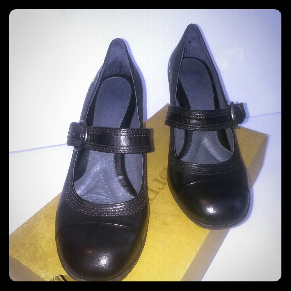 Born shoes